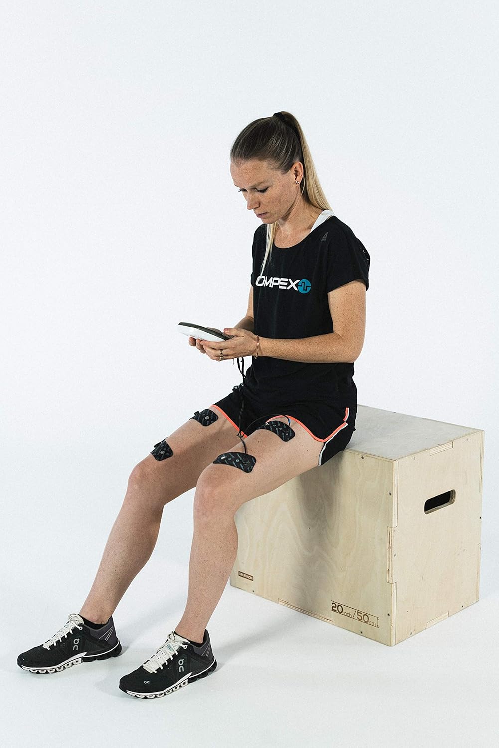 Compex SP 4.0 Muscle Stimulator - Muscle Training, Recovery & Pain Relief
