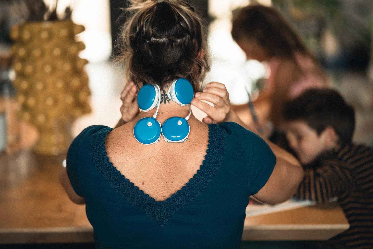 Compex Fit 5.0 Muscle Stimulator: Wireless EMS for Strength & Recovery